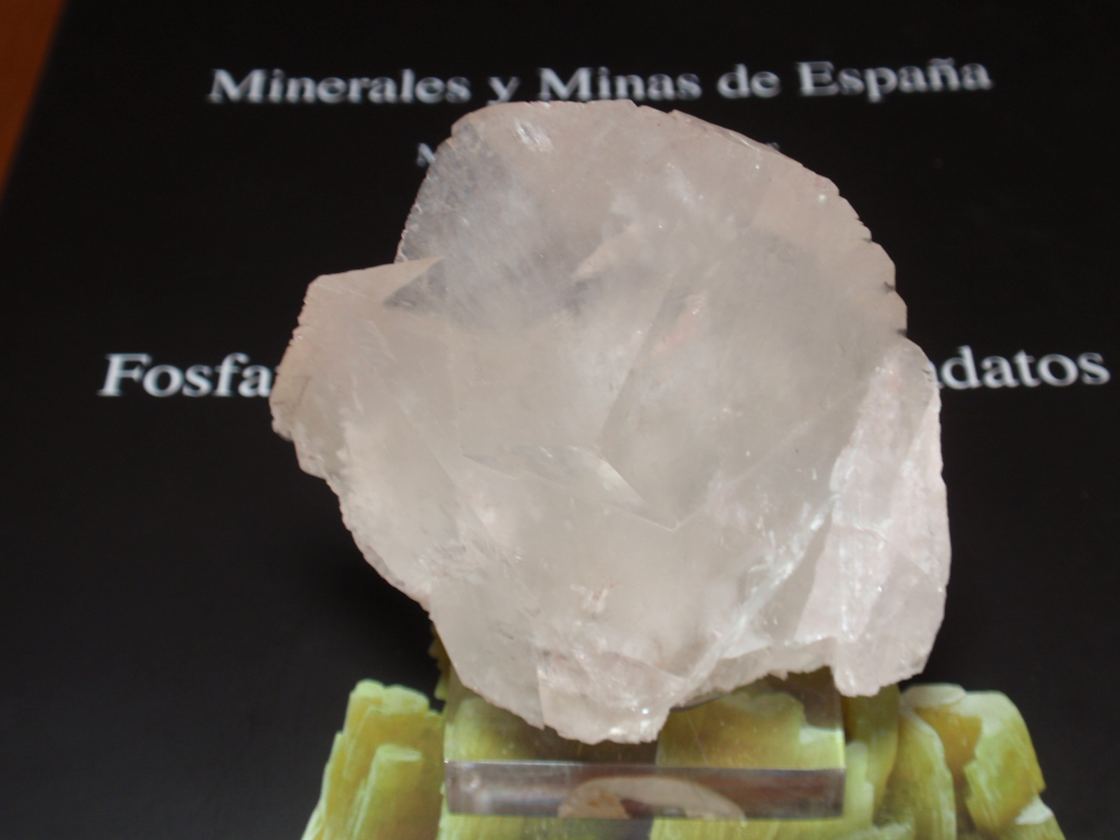 Calcita
60x60 mm
(Autor: Ignacio)
