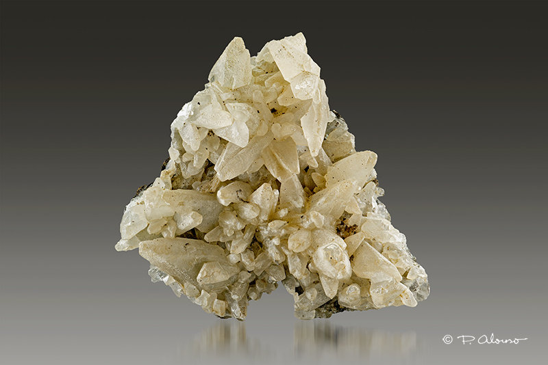 Calcita
6cm x 5,5cm x 2cm
(Autor: Pere Alonso)