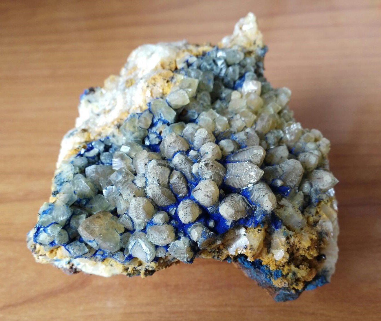 Calcita y Azurita
10 cm x 9 cm
(Autor: Javi Llamazares)