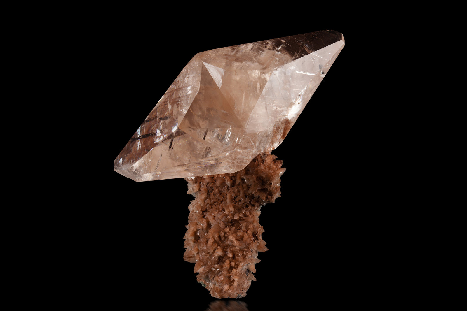 Calcita
16 x 11 x 13 cm / cristal principal: 15.0 cm
(Autor: Museo MIM)