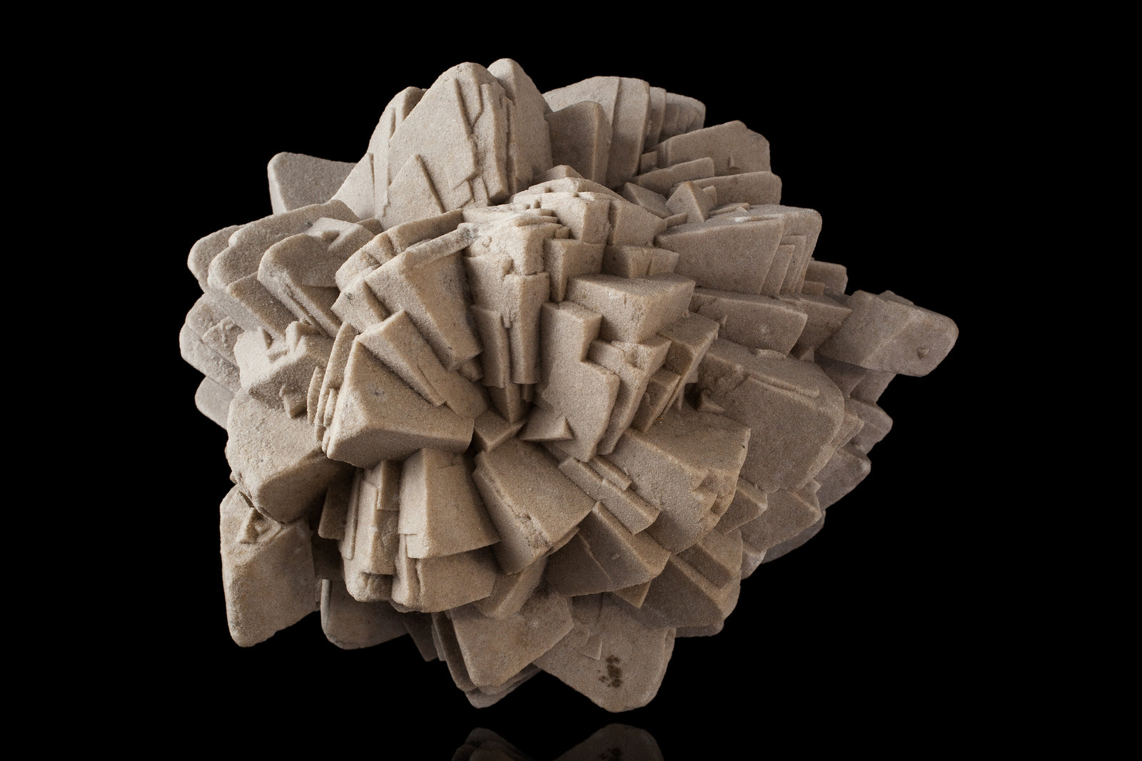Calcita
17 x 17 x 15 cm / cristal principal: 5 cm
(Autor: Museo MIM)