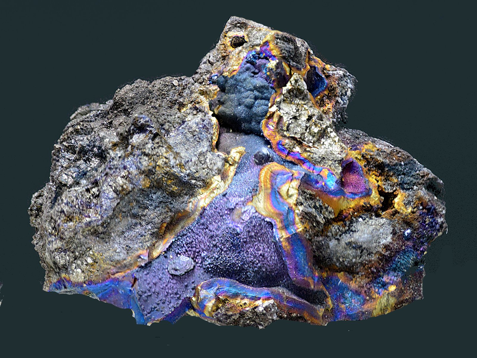 Calcopirita y Calcosina
4 x 4 cm
(Autor: Antonio Carmona)