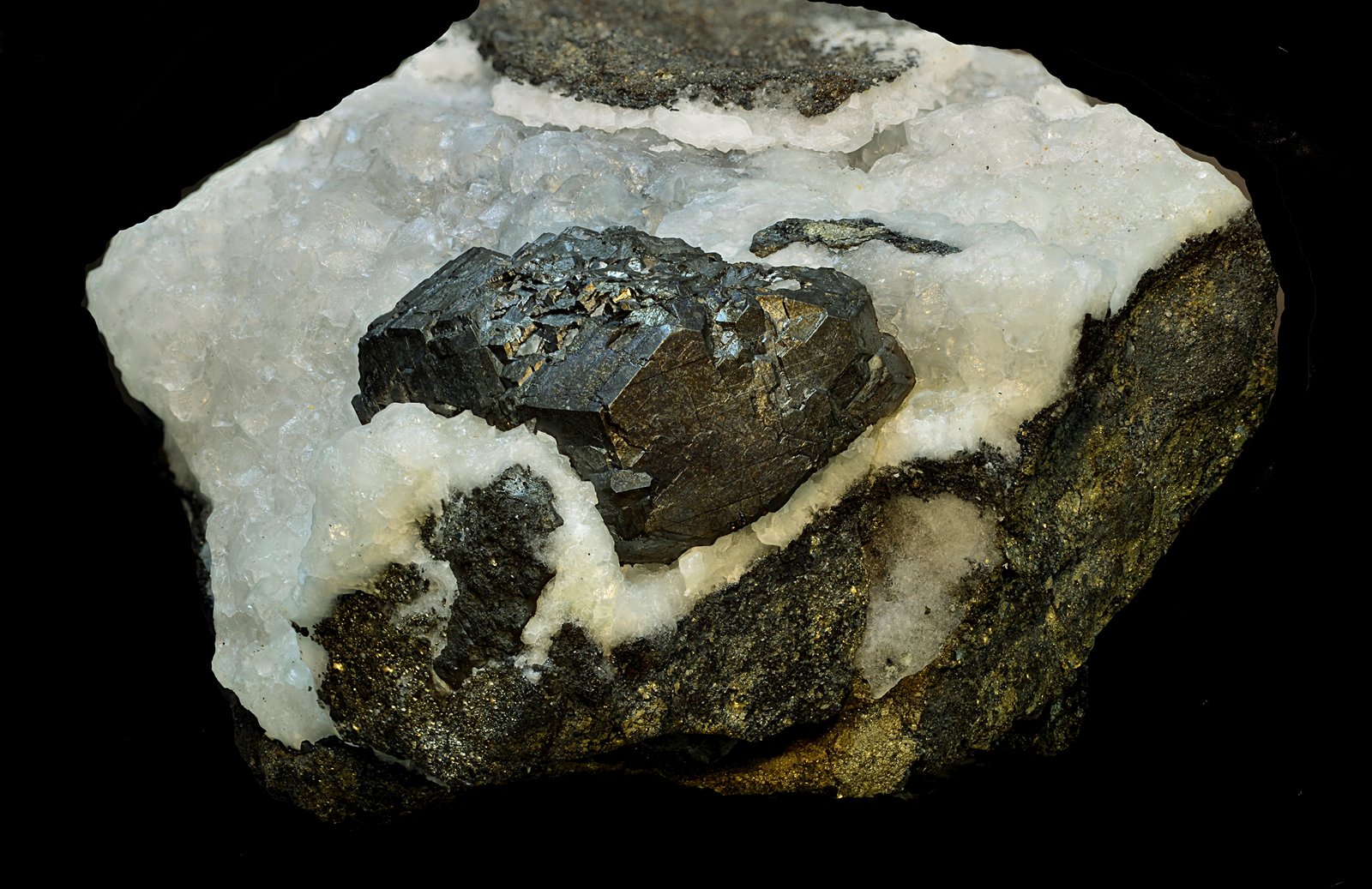 Calcosina
Cristal de 15 x 11 mm.
(Autor: Antonio Carmona)