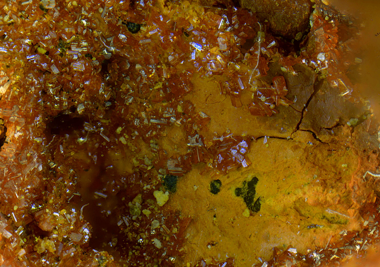 Calderonita
Campo de visión de 2 mm
(Autor: Antonio Carmona)