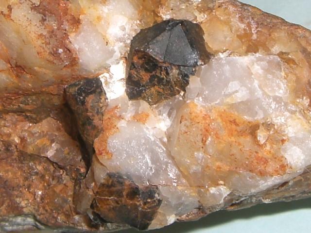 Casiterita
8 x 8 mm.
(Autor: Antonio GG)
