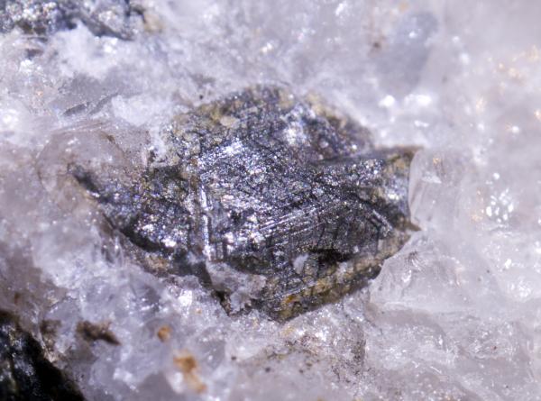 Casiterita
Cristal de 3-4 mm
(Autor: usoz)