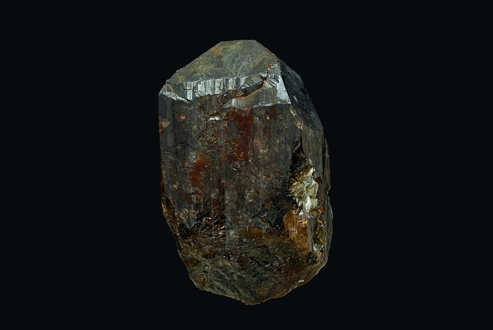 Casiterita
Cristal de 13 x 8 mm
(Autor: Antonio Carmona)