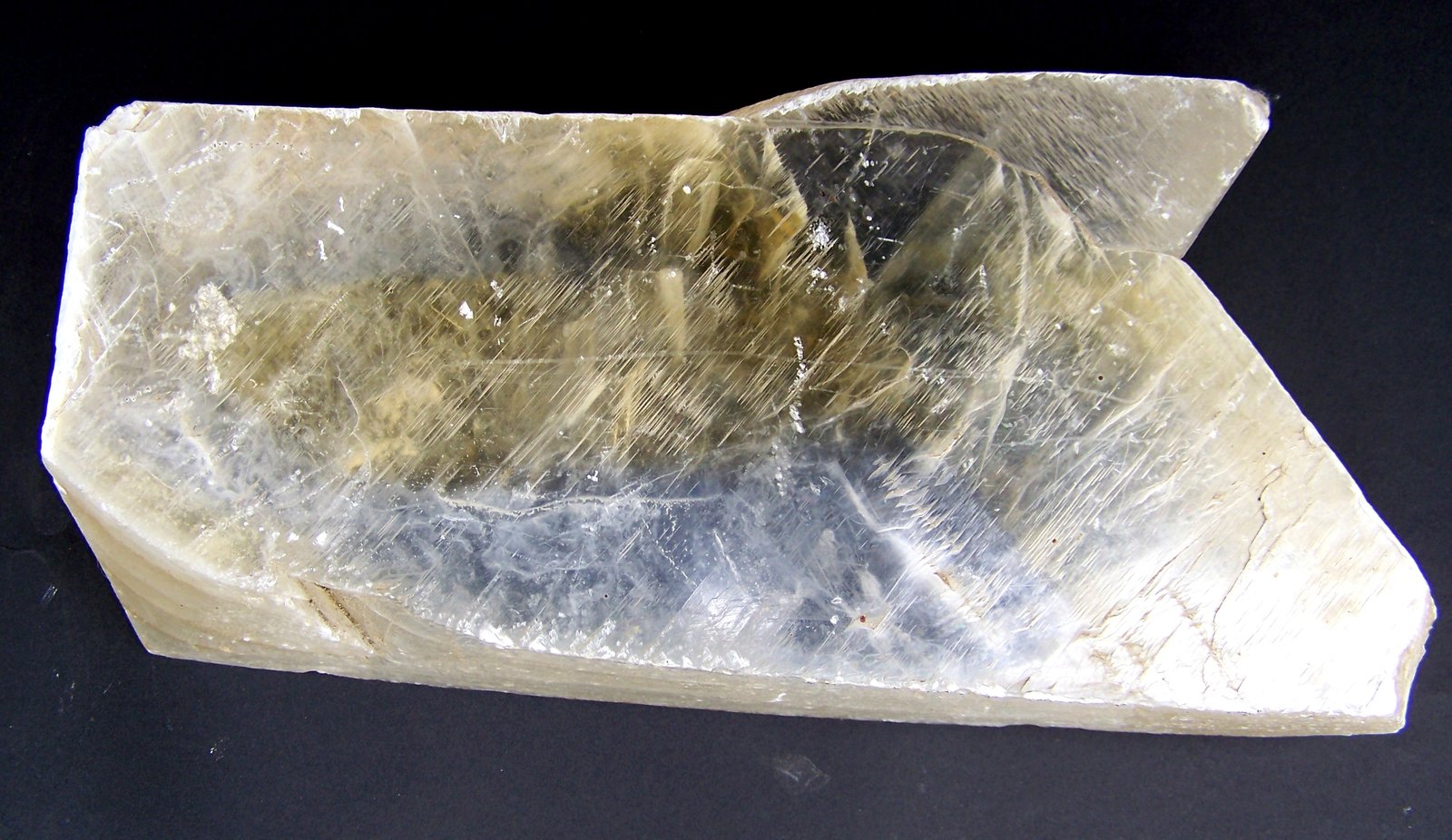 Yeso
24 cm por 14cm
(Autor: canada)