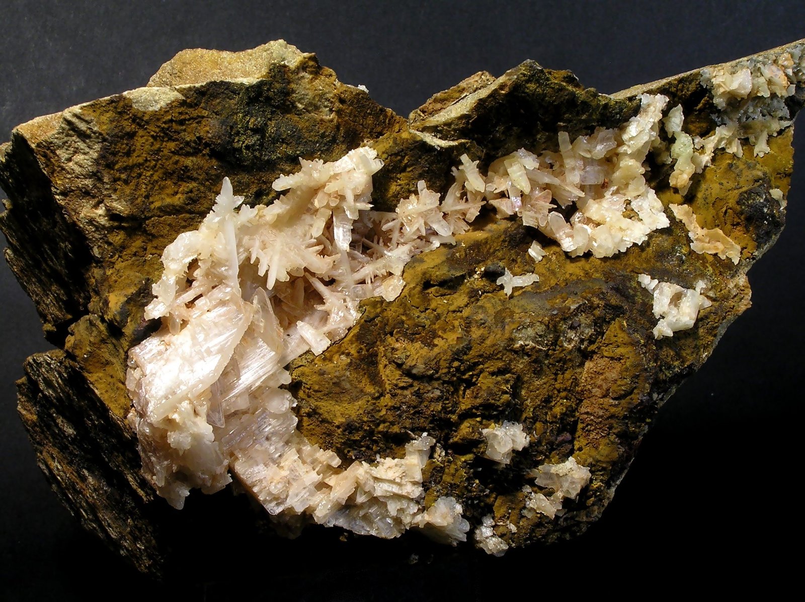 Cerusita
14,5x9x9 cm.
(Autor: Nacho)