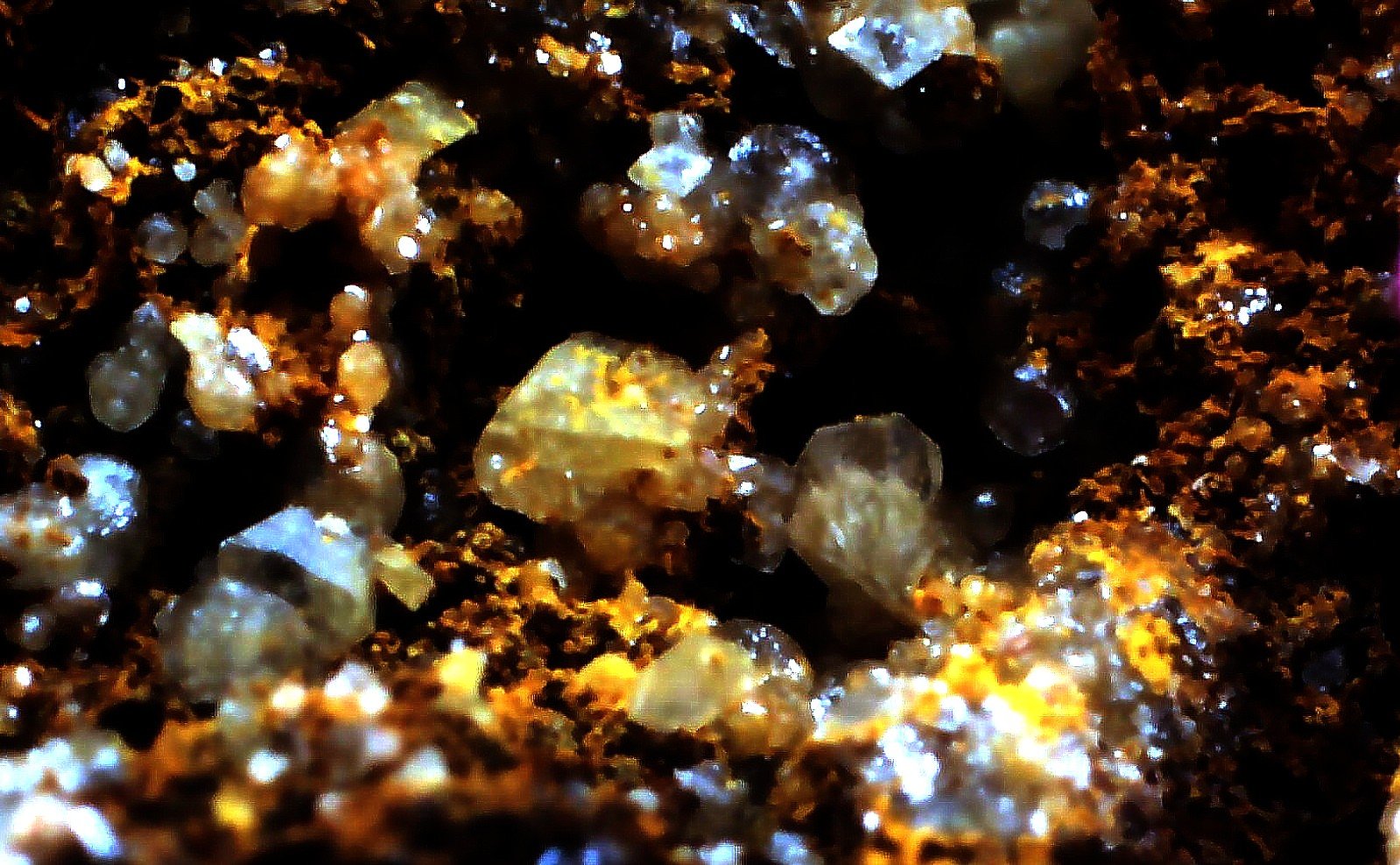 Cerusita
43 x 25 x 18 mm
(Autor: José Luis Zamora)