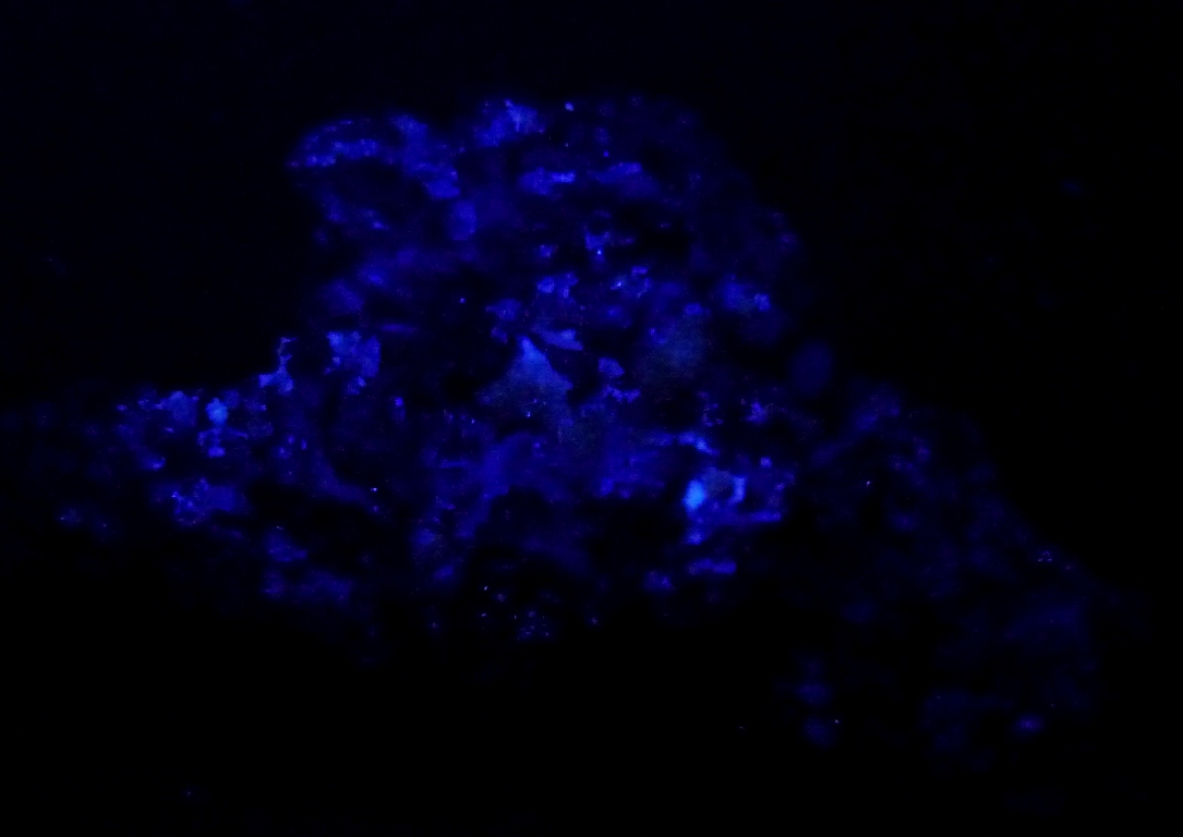 Cerusita, Anglesita y Cuarzo.
80x45 mm.
(Autor: Jesus Franquesa Baucells)