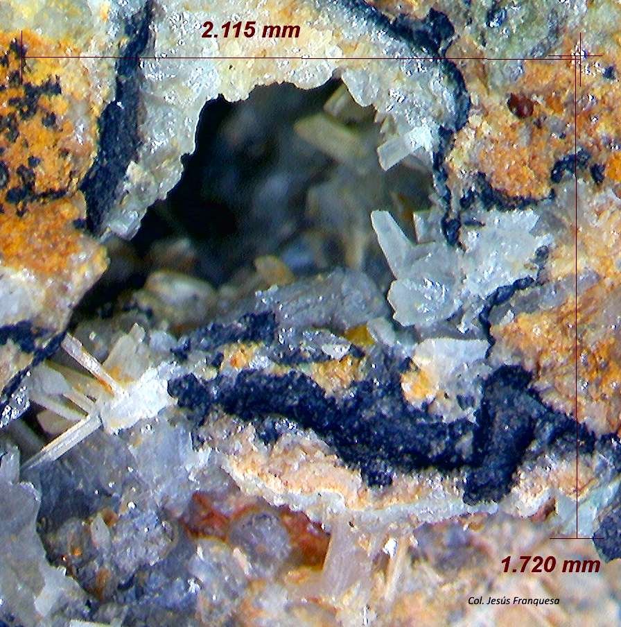 Cerusita.
2´115 x 1´720 mm.
(Autor: Jesus Franquesa Baucells)