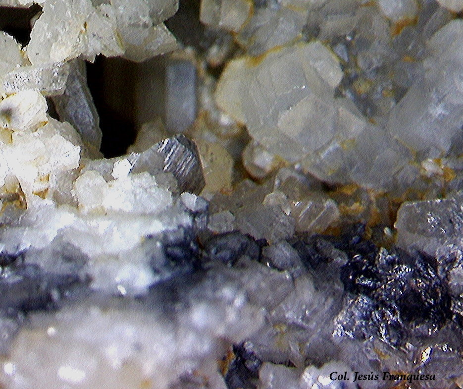 Cerusita.
3Fvo.
(Autor: Jesus Franquesa Baucells)