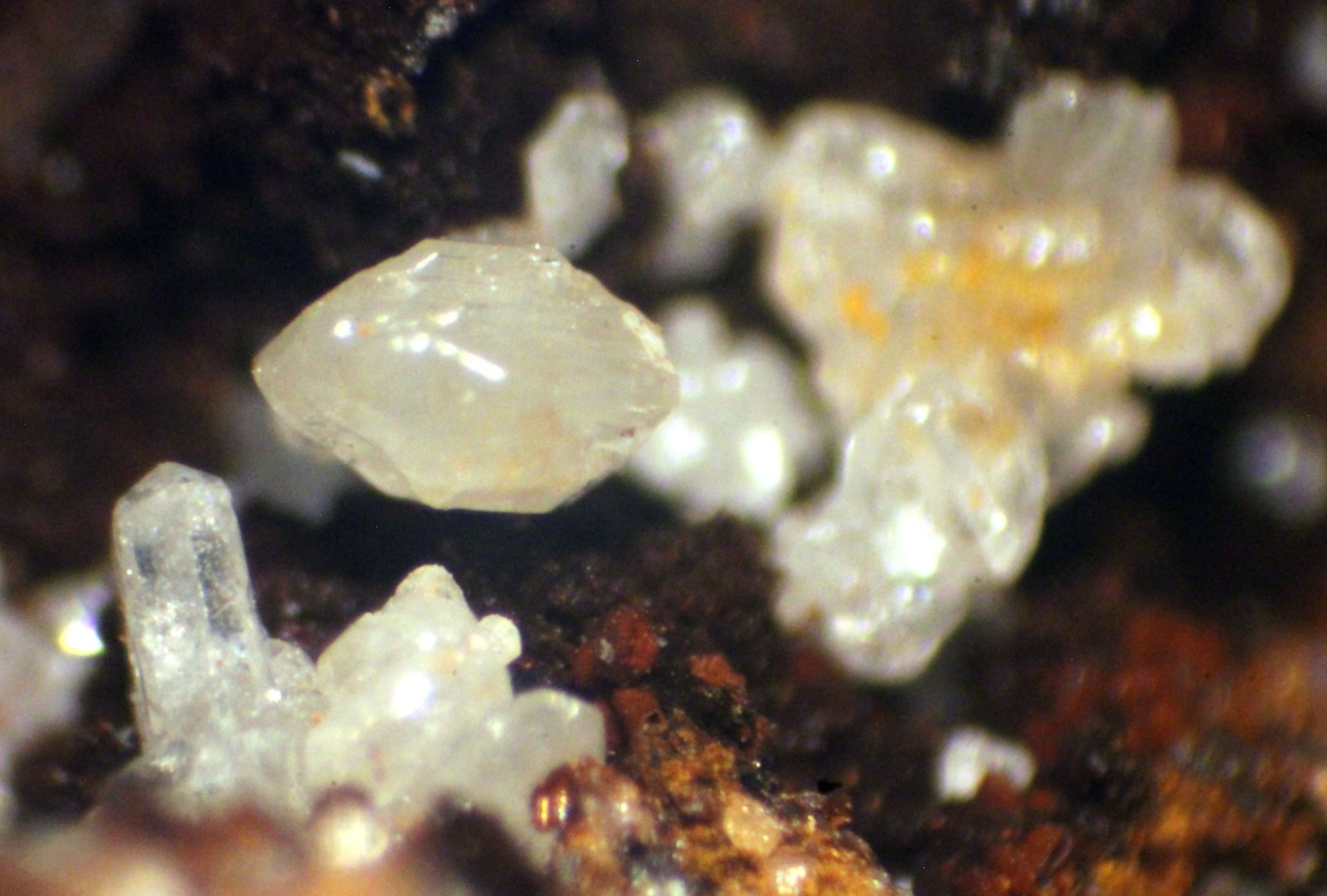 Cerusita
30 x 19 x 7 mm.
(Autor: José Luis Zamora)