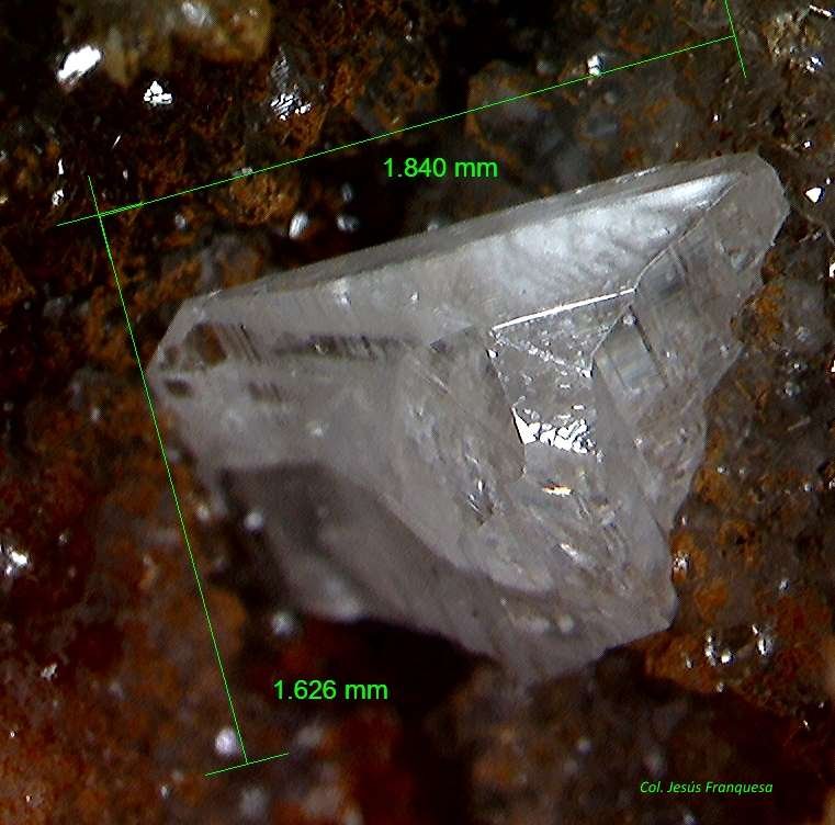 Cerusita.
1´840x1´626 mm.
(Autor: Jesus Franquesa Baucells)