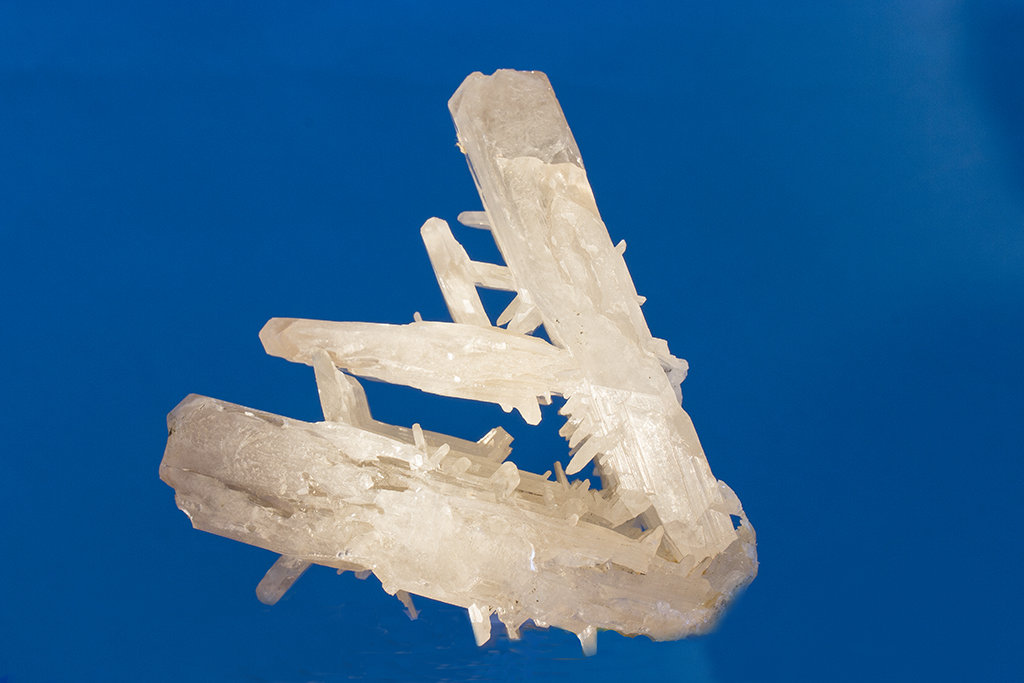 Cerusita
arista cristal 9 cm
(Autor: Ramon A  Lopez Garcia)