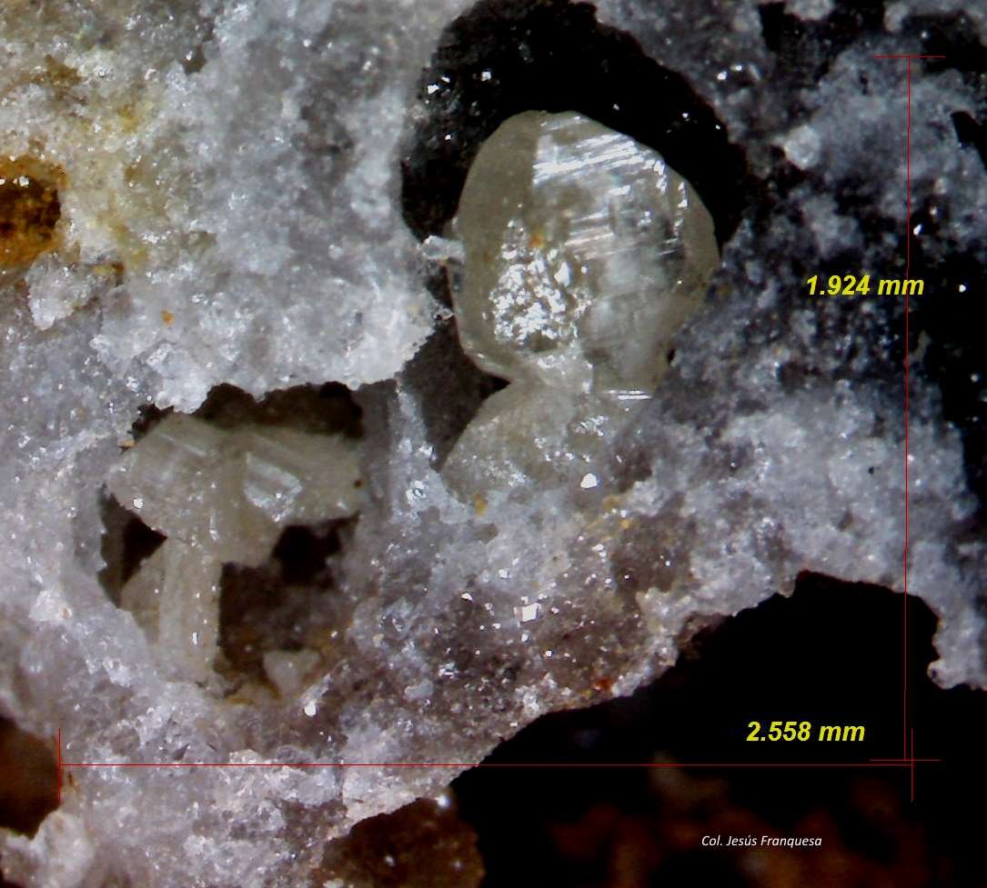 Cerusita.
2´558 x 1´924 mm.
(Autor: Jesus Franquesa Baucells)