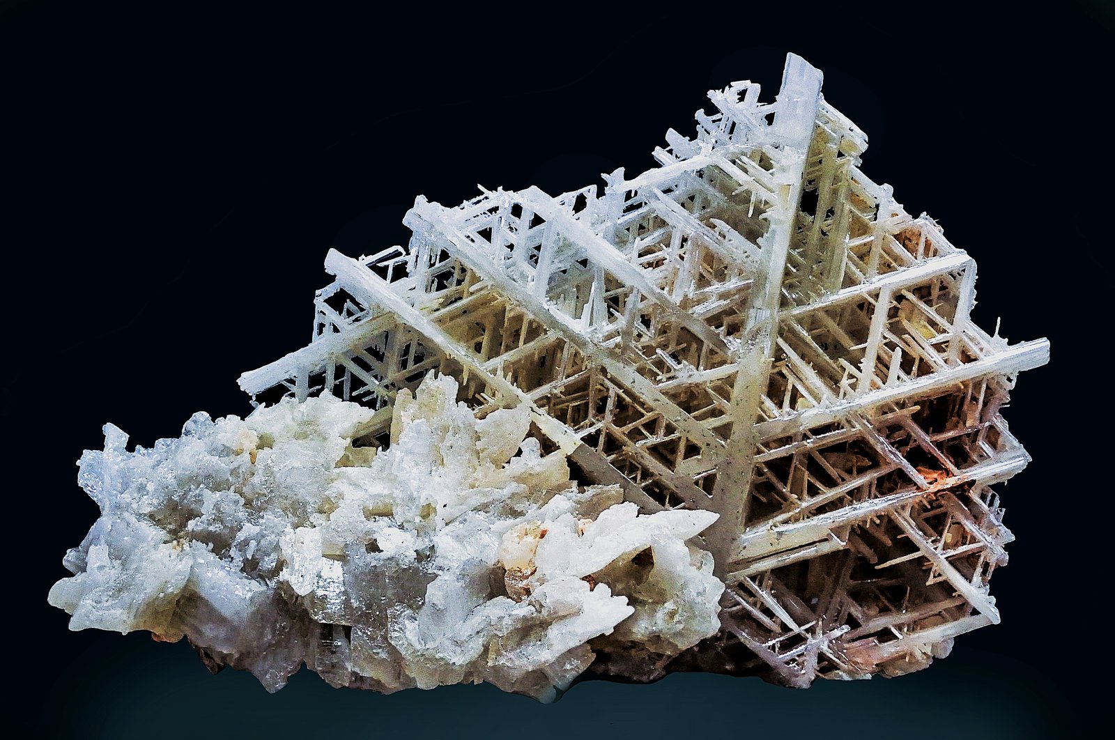 Cerusita
45 x 30 mm
(Autor: Borja Sainz de Baranda)