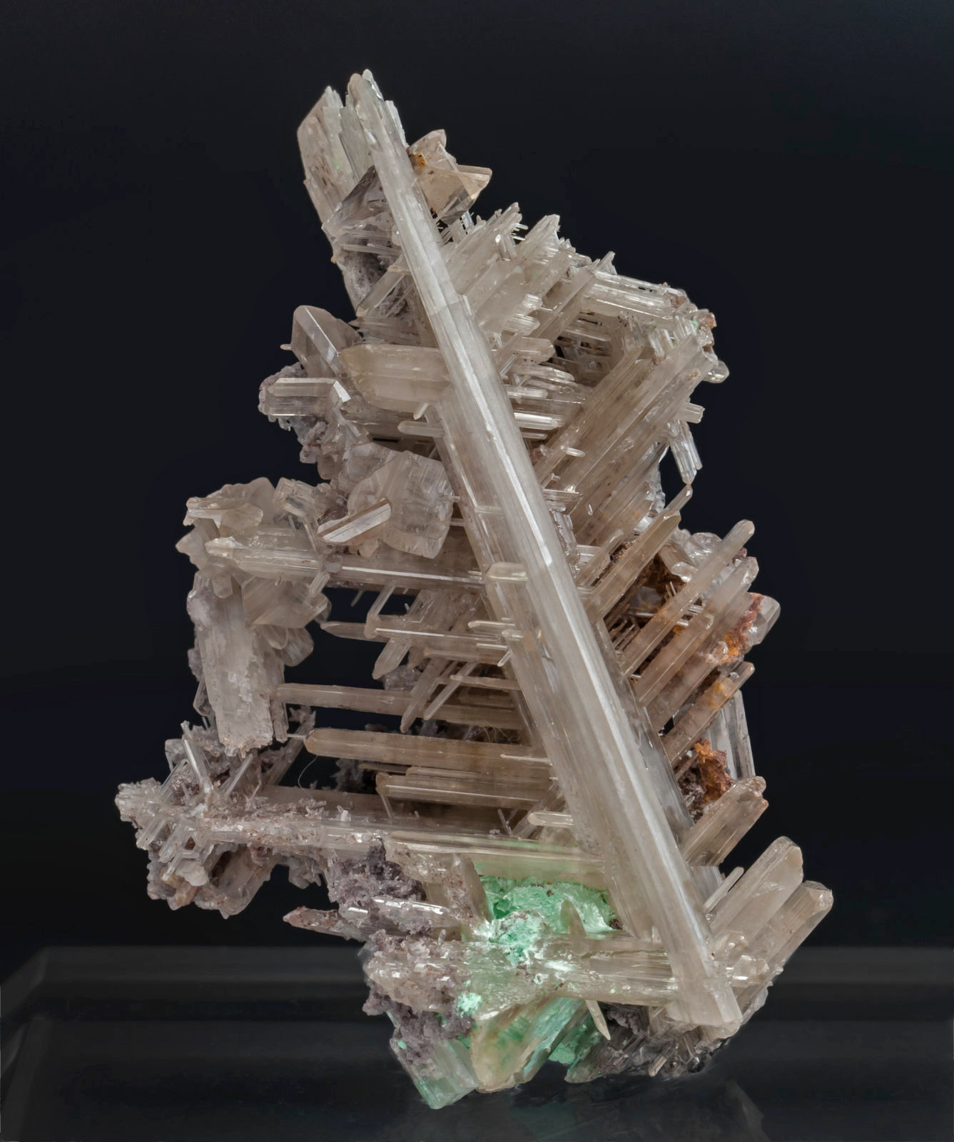 Cerusita con Malaquita
4.7 × 3.4 × 3.2 cm
(Autor: Jordi Fabre)