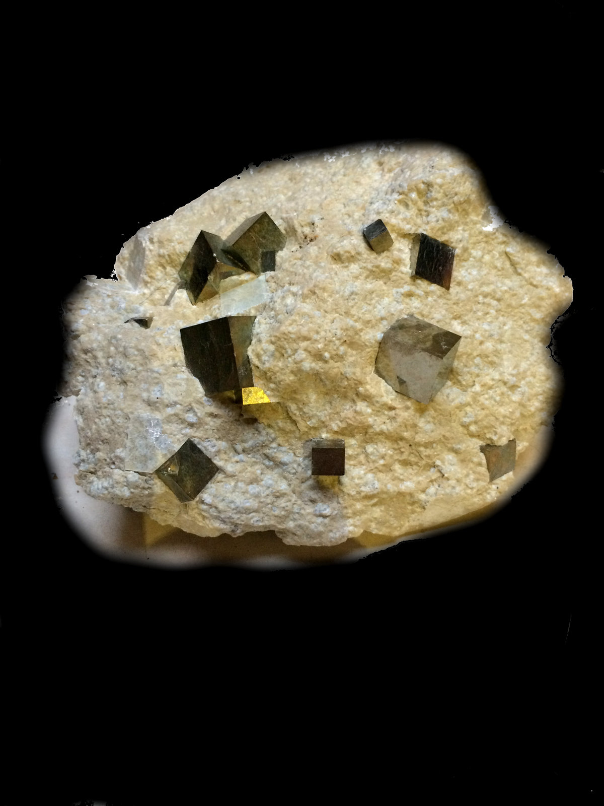 Pirita
8x8cm
(Autor: Obsi)
