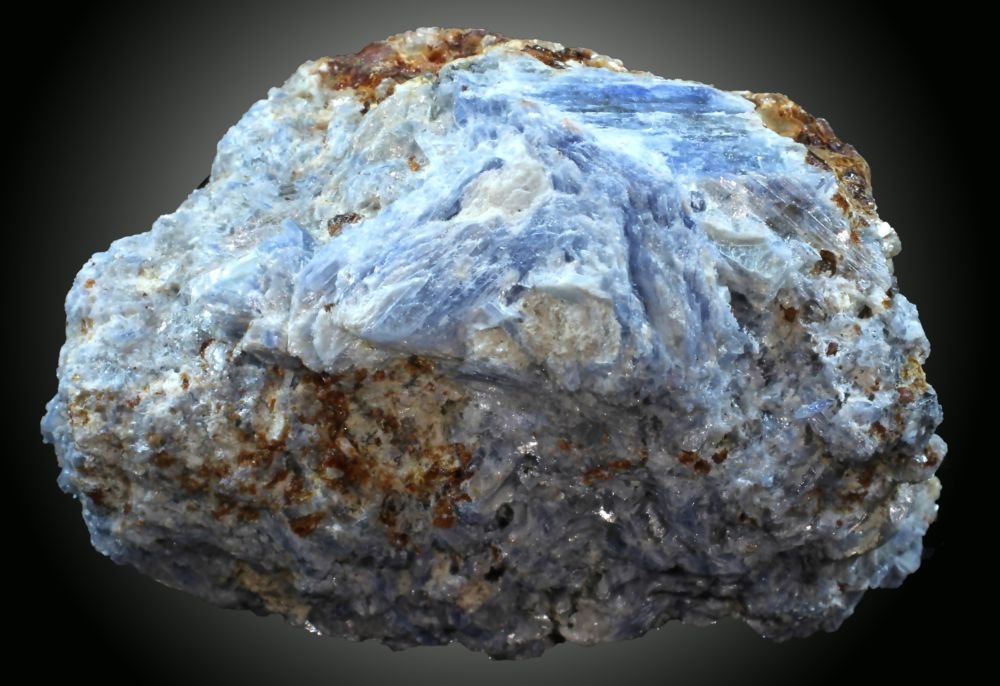 Cianita
56 x 36 x 26 mm
(Autor: José Luis Zamora)