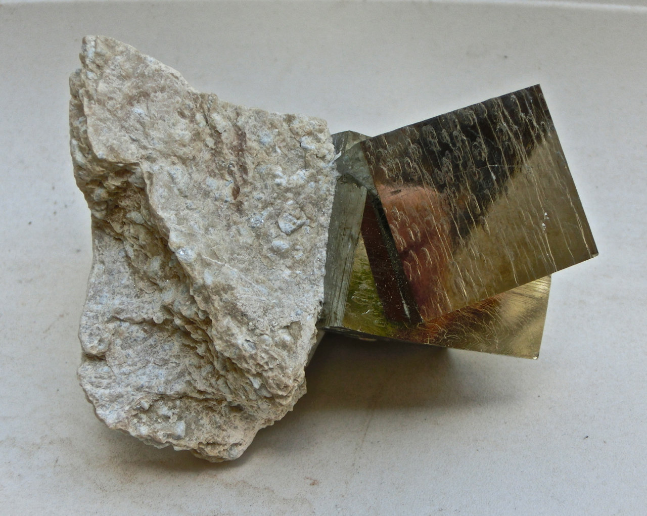 Pirita
Aristas de los cubos unos 3 cm
(Autor: María Jesús M.)