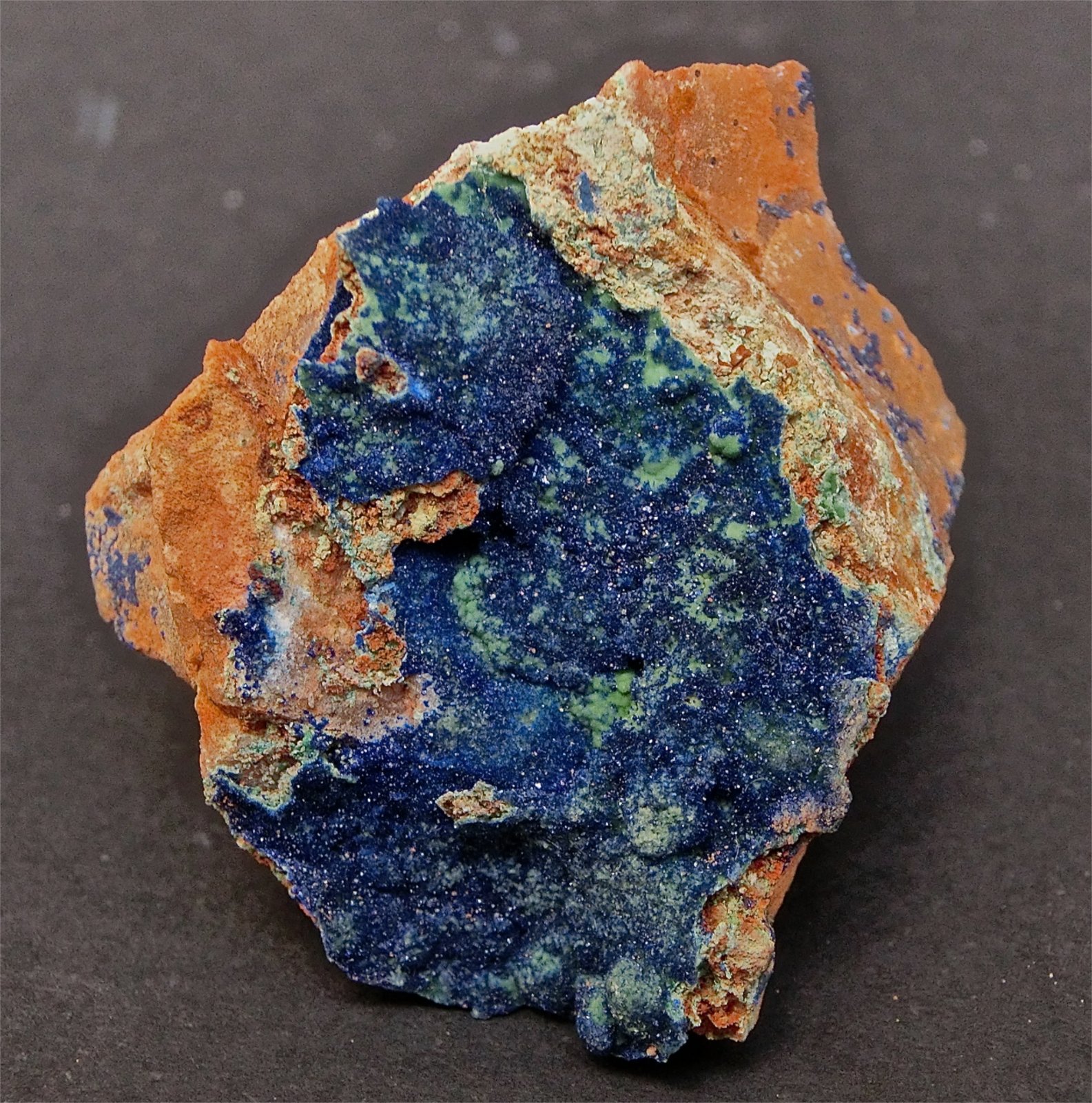 Azurita, Malaquita
7 x 5,5 x 3,5 cm
(Autor: María Jesús M.)