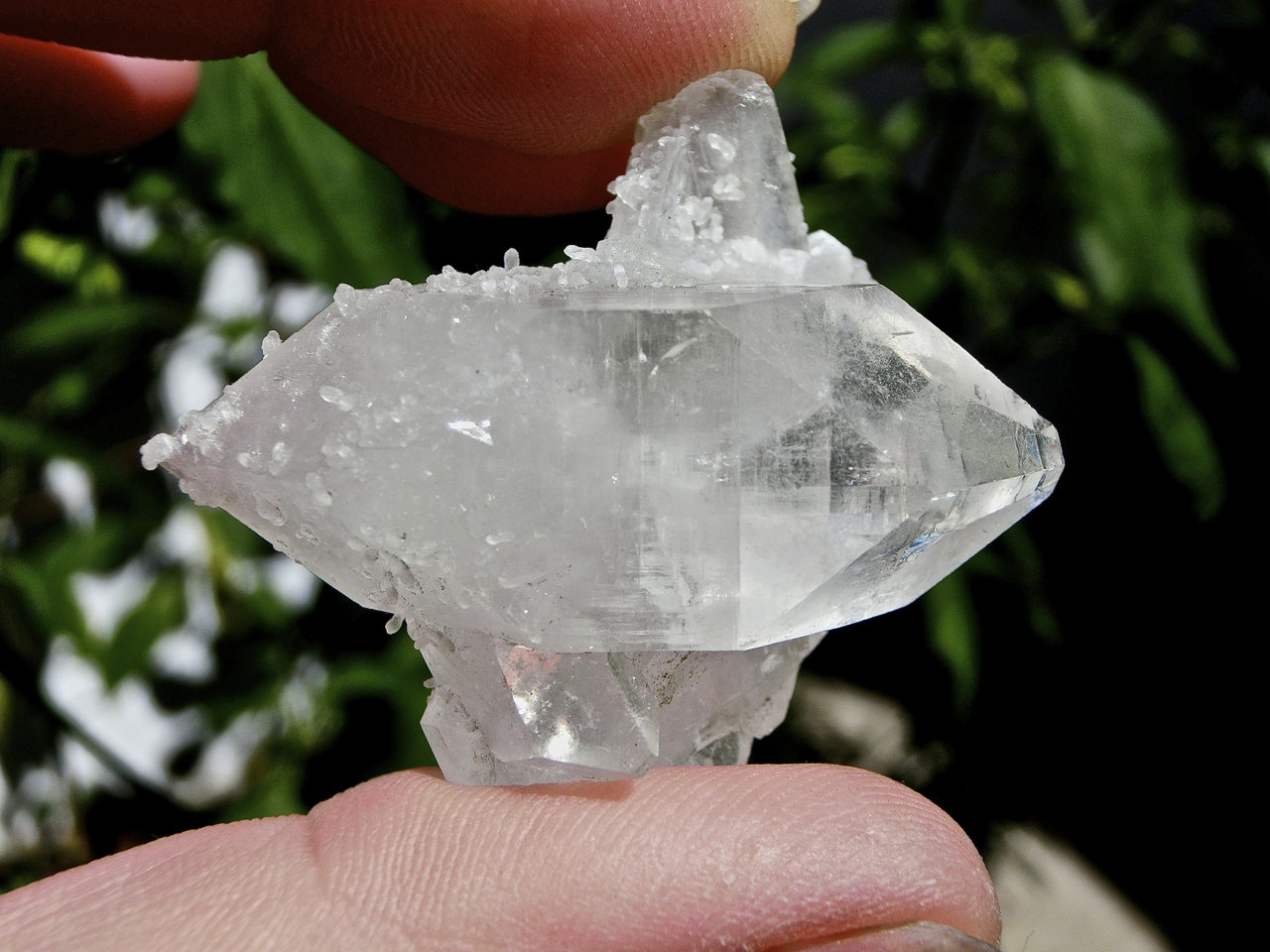 Fluorapofilita-(K) (apofilita)
Cristal mayor: 4 x 1,5 x 1,5 cm
(Autor: María Jesús M.)