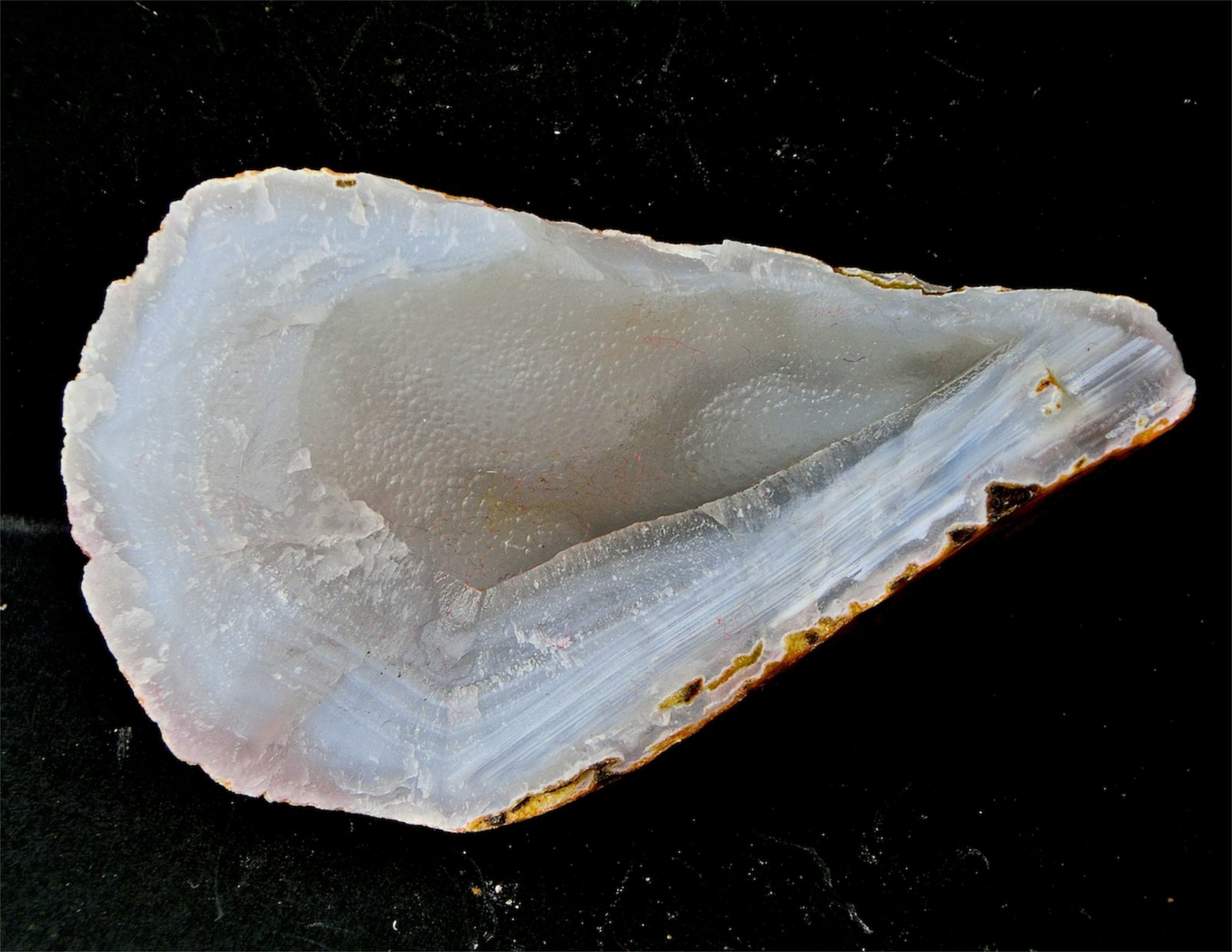 Cuarzo (variedad calcedonia)
Ancho de imagen 6,5 cm
(Autor: María Jesús M.)