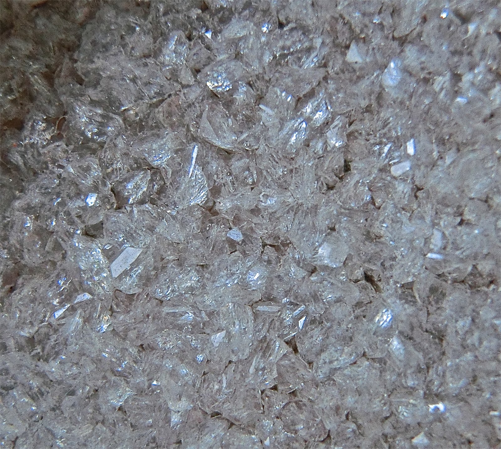 Chabazita (variedad facolita)
Ancho de imagen 2 cm
(Autor: María Jesús M.)