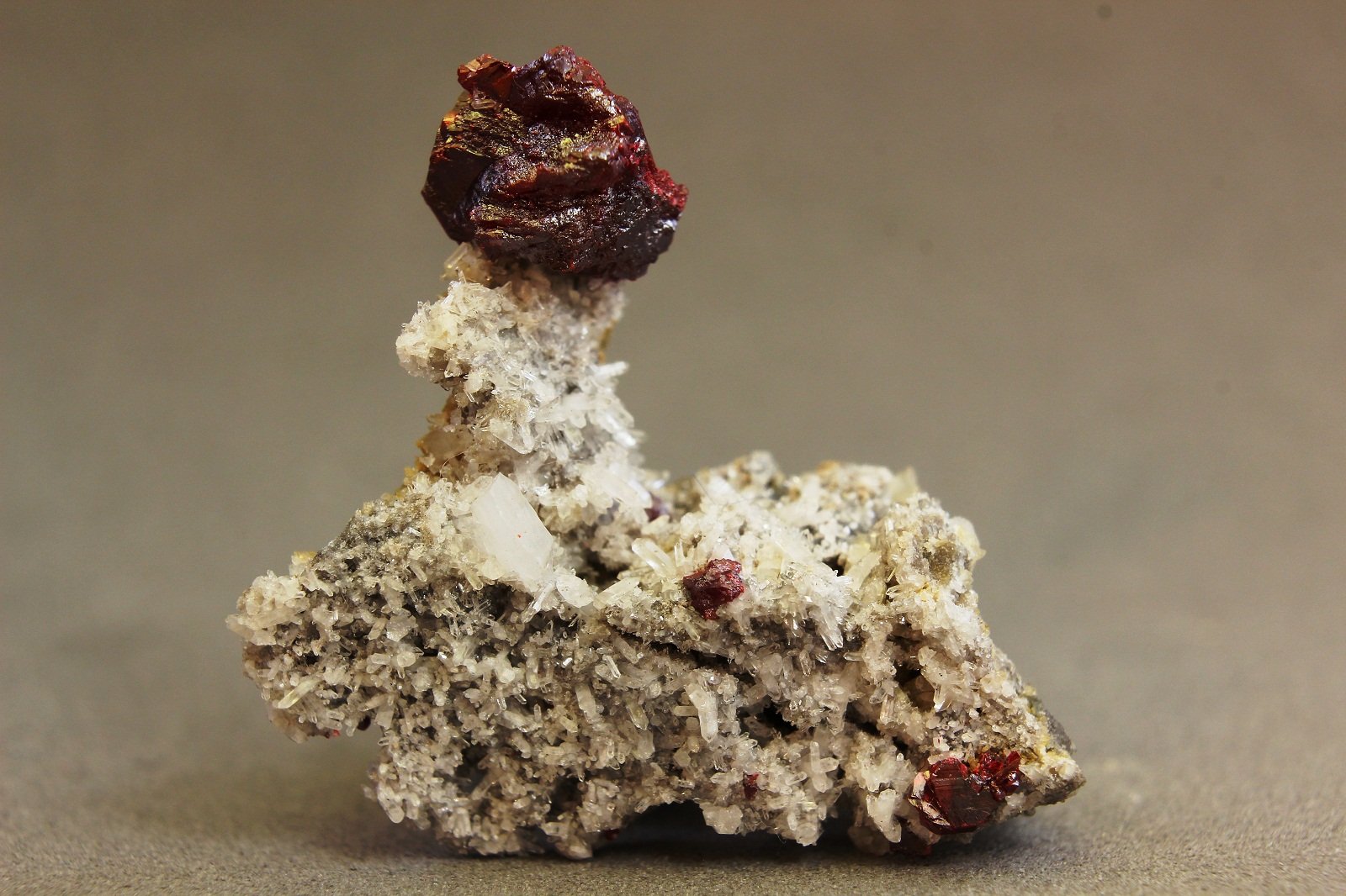 Cinabrio
20x24x08 mm
(Autor: Juan Espino)