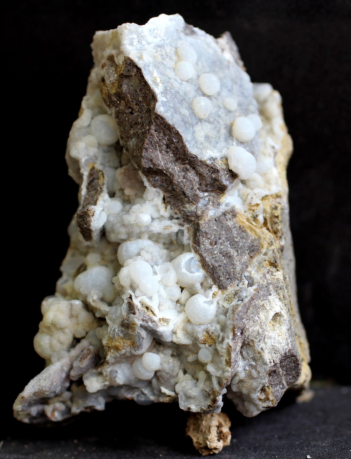 Clinoptilolita
49 x 46 x 21 mm.
(Autor: José Luis Zamora)