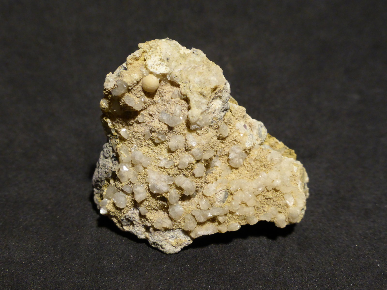 Clinoptilolita y Ferrierita-Mg
3,5x3 cm
(Autor: Ander Ispizua Juan)