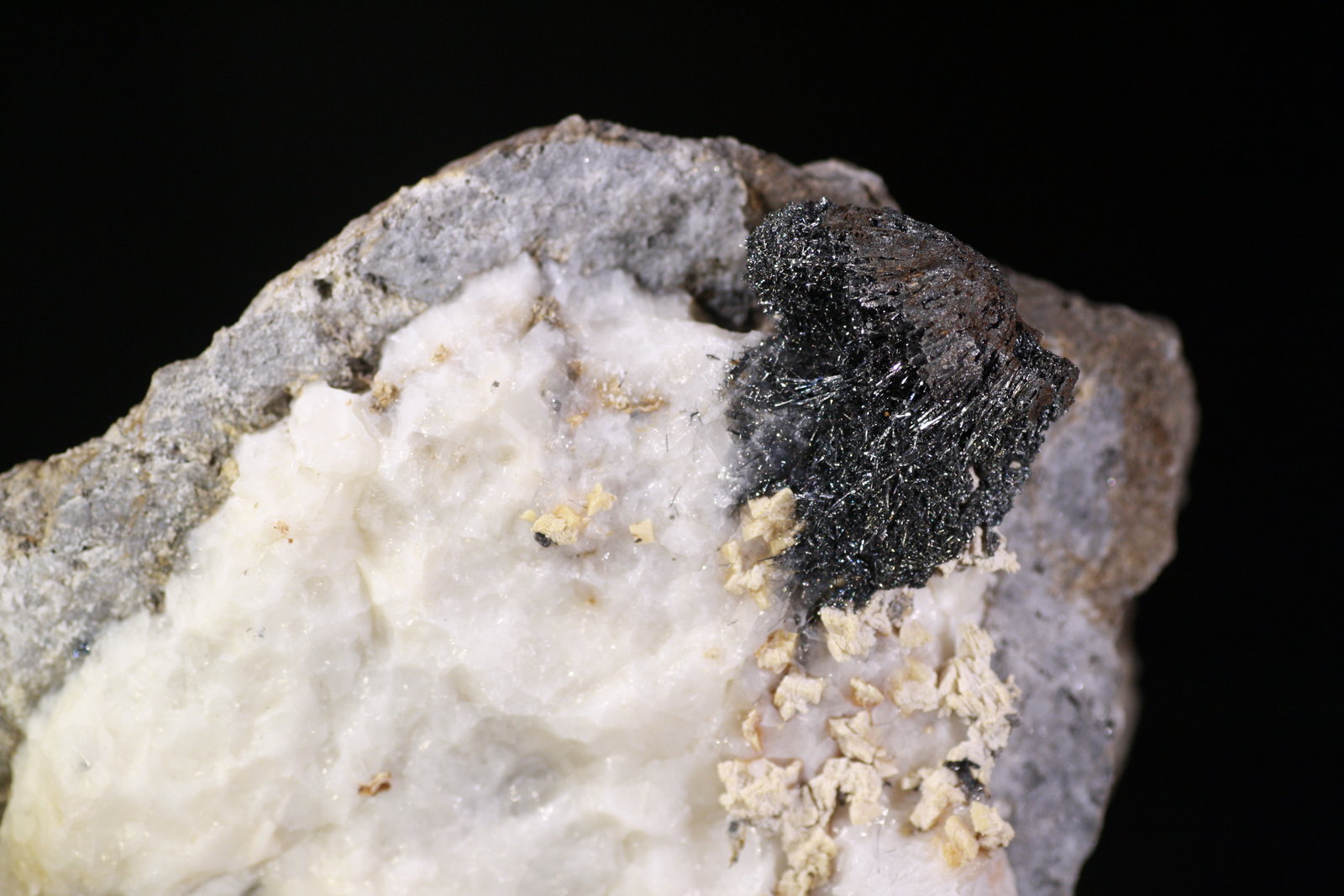Stibnita
10x7,5 cm
(Autor: minero1968)