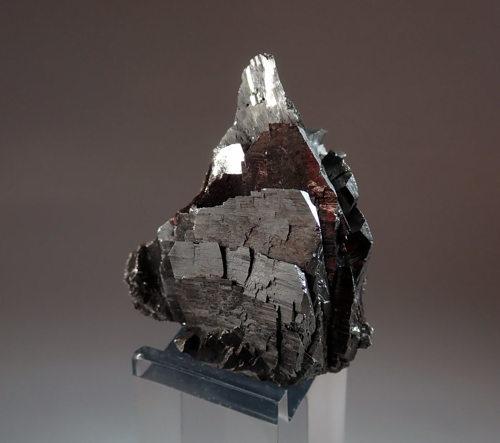 Arsenopirita
Medida: 4,7 x 4,1 x 3,0 cms
(Autor: Joan Martinez Bruguera)