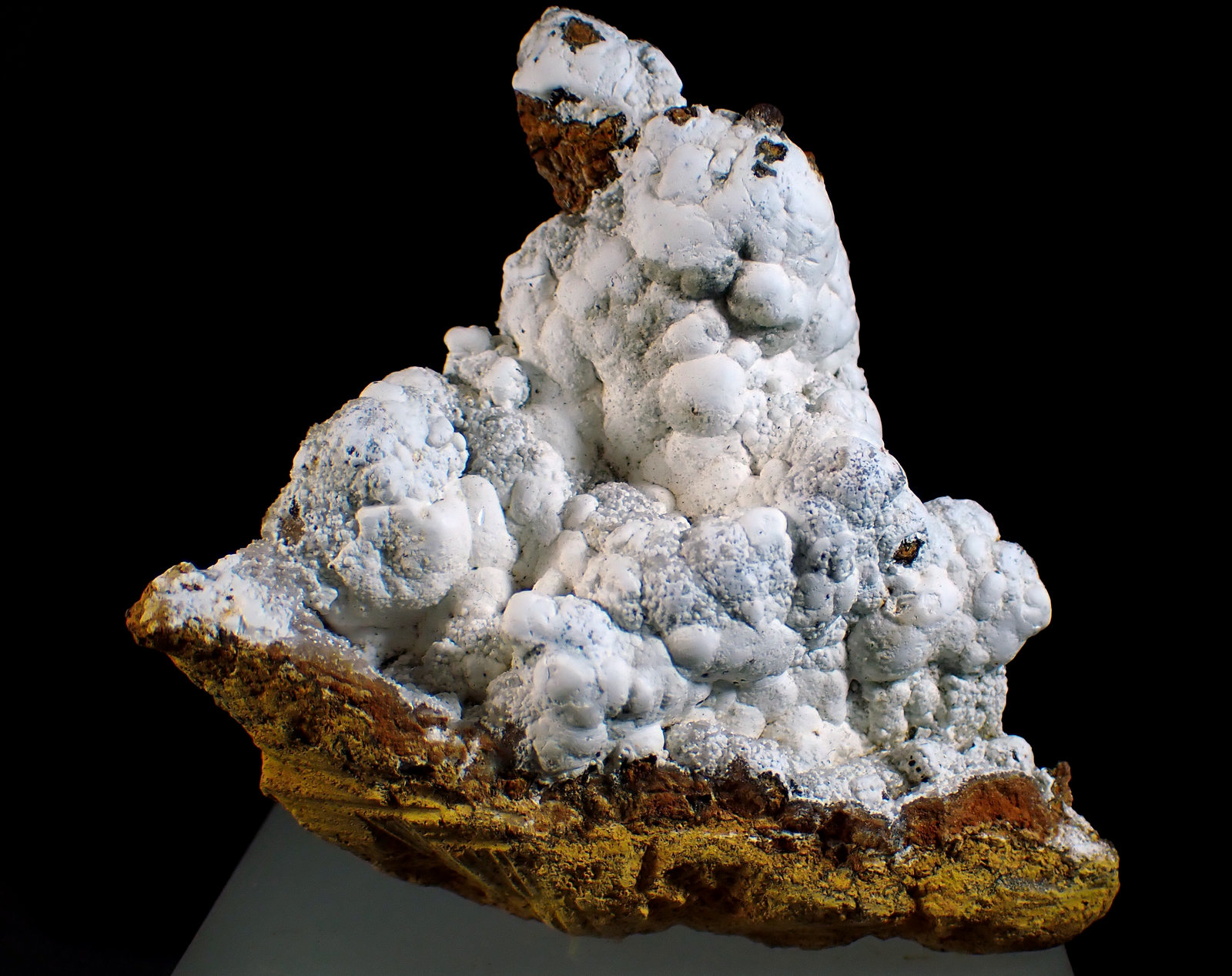 Hidrozincita
Medida: 6,8 x 6,3 x 3,7 cms
(Autor: Joan Martinez Bruguera)