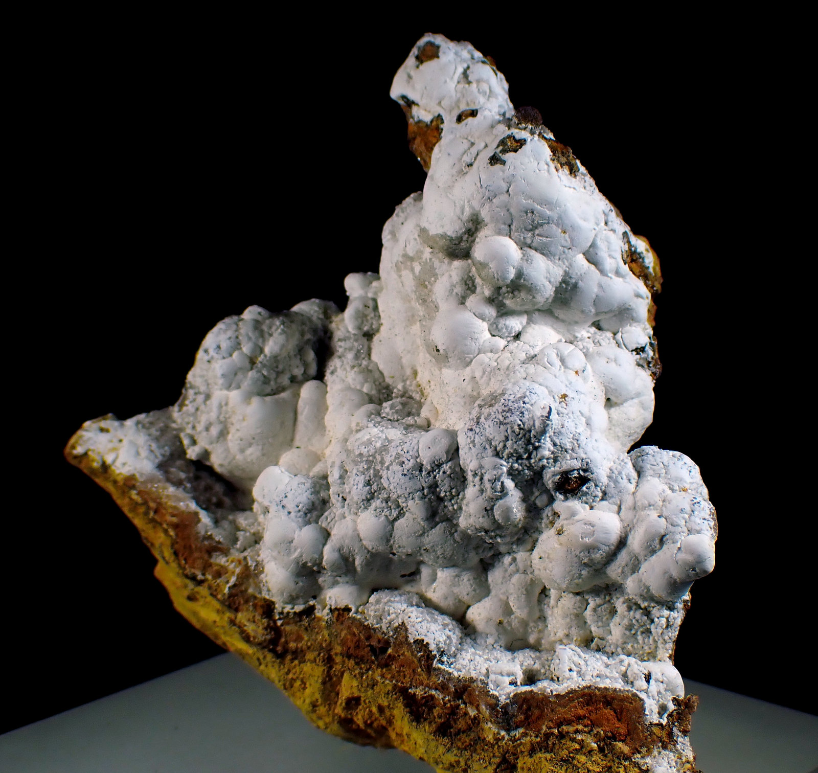Hidrozincita
Medida: 6,8 x 6,3 x 3,7 cms
(Autor: Joan Martinez Bruguera)
