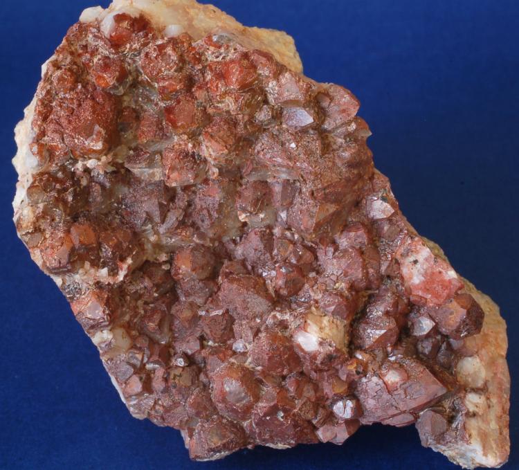 Cuarzo (variedad hematoide)
8x5x3,5 cms
(Autor: Joan Martinez Bruguera)