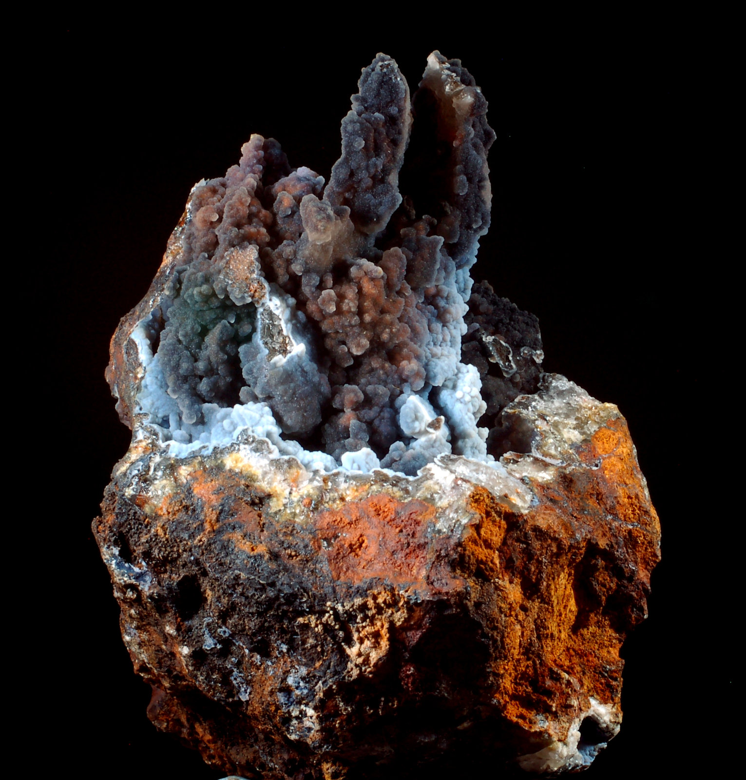 Cuarzo (variedad calcedonia)
7,4 x 6,2 x 4,8 cms
(Autor: Joan Martinez Bruguera)