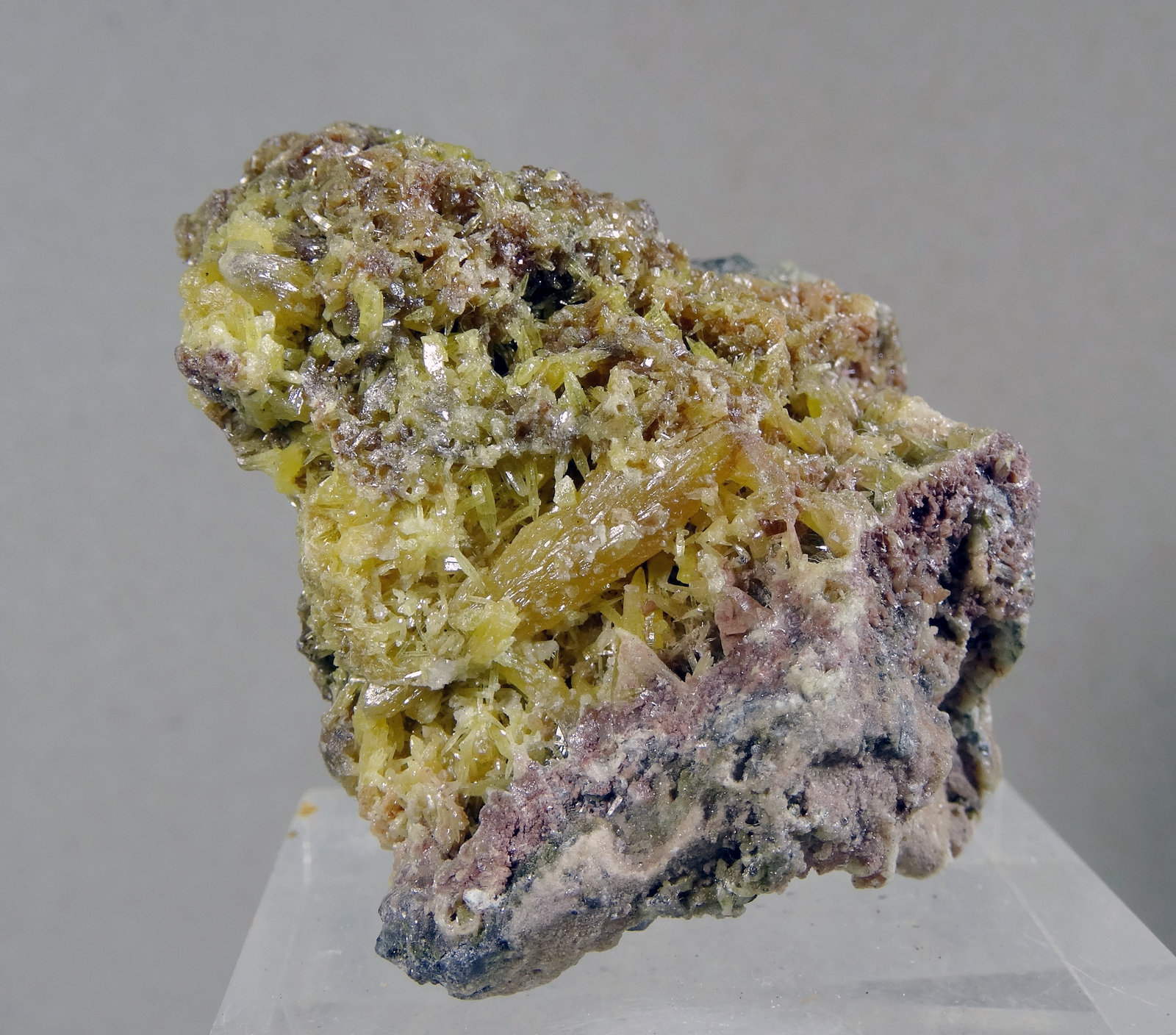 Mimetita
4,3 x 4,2 x 3,2 cms
(Autor: Joan Martinez Bruguera)