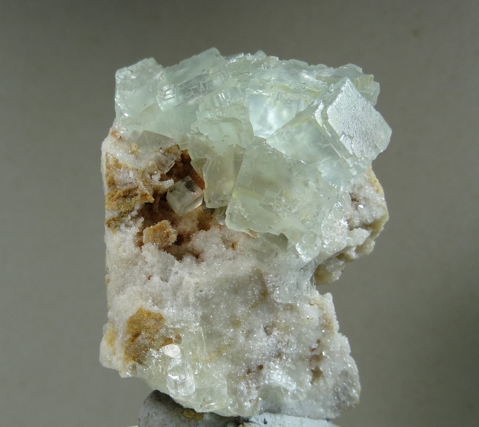 Fluorita
Medida: 4,7 x 4,6 x 3,5 cms
(Autor: Joan Martinez Bruguera)