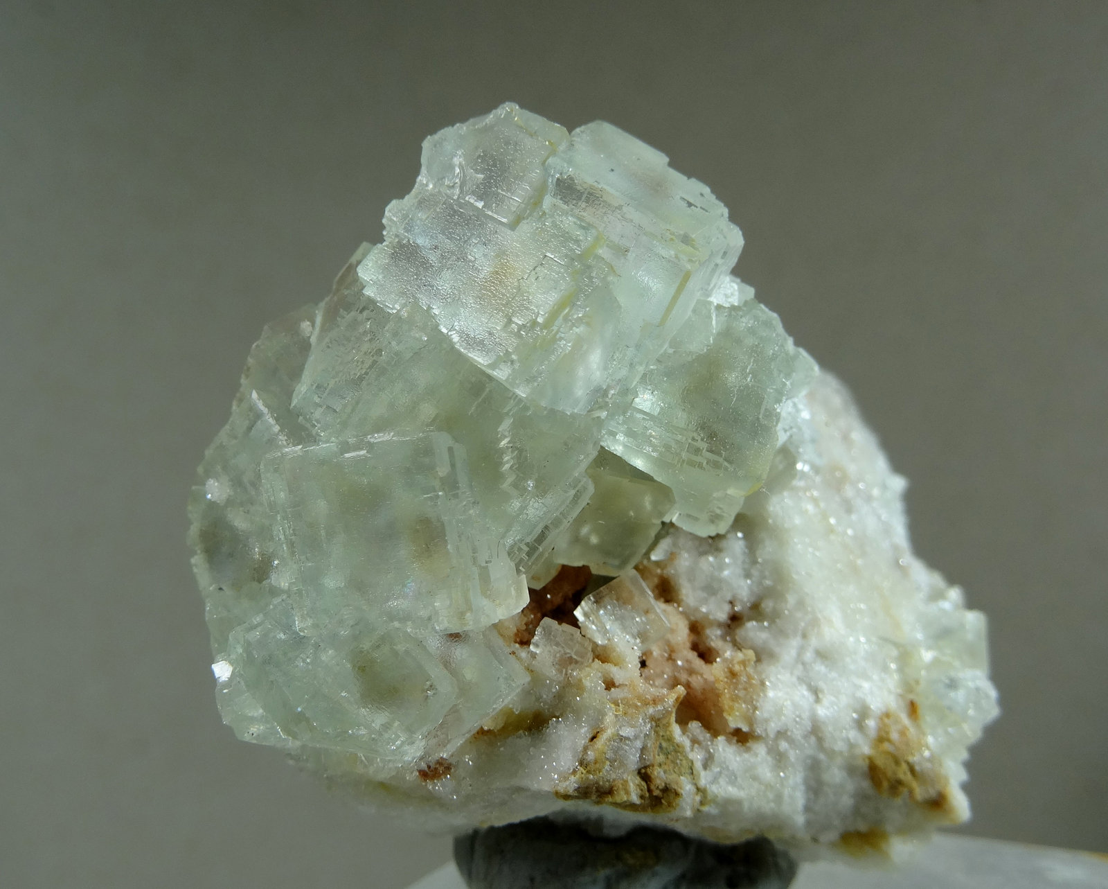 Fluorita
Medida: 4,7 x 4,6 x 3,5 cms
(Autor: Joan Martinez Bruguera)