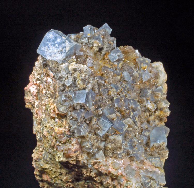 Fluorita, cuarzo
50 x 35 x 35 mm
(Autor: Joan Martinez Bruguera)
