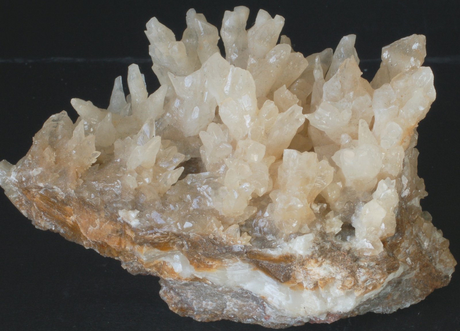 Calcita
Medida: 9,5 x 6,0 x 5,5 cms
(Autor: Joan Martinez Bruguera)