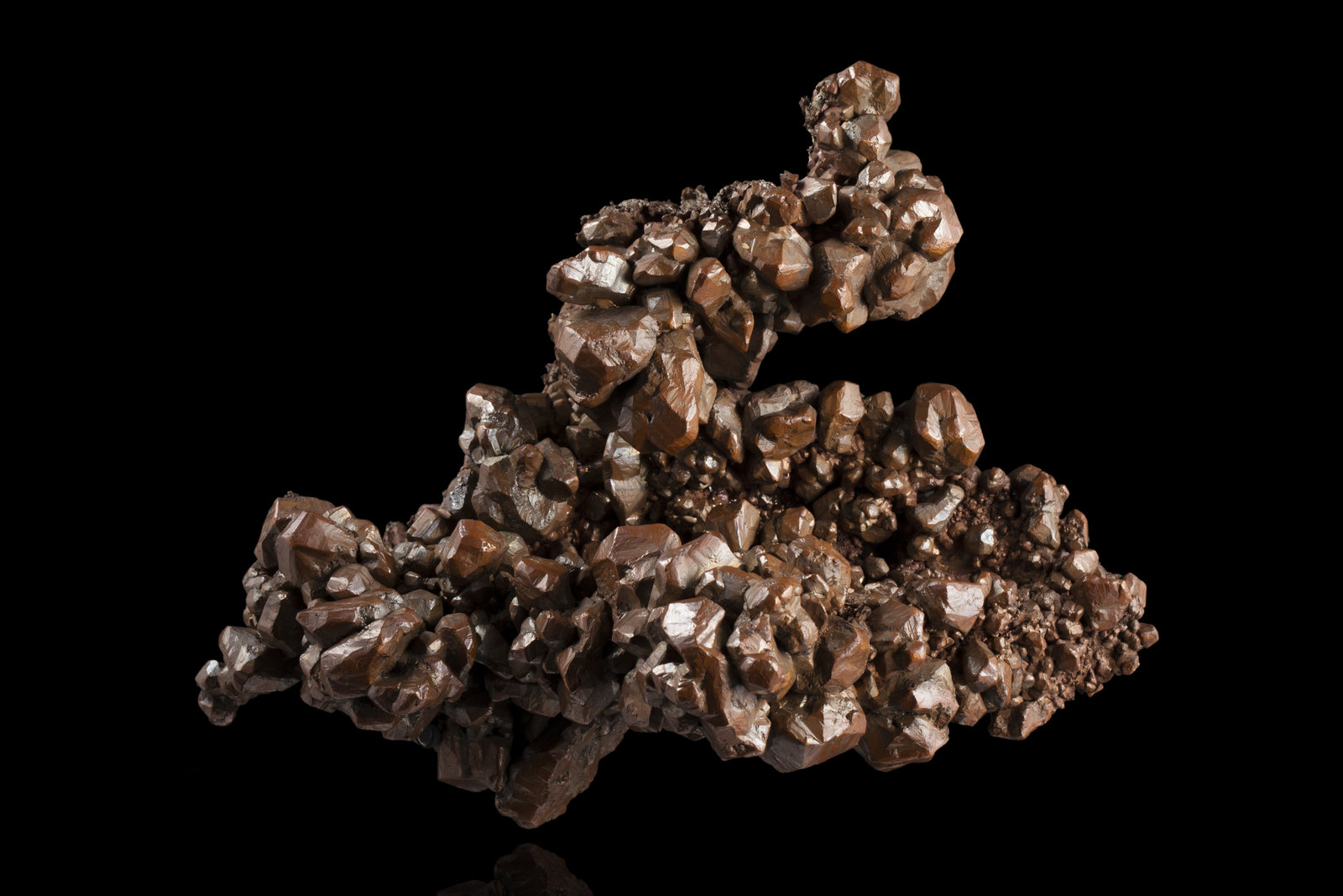 Cobre
21 x 15 x 14 cm / Cristal principal: 2.8 cm
(Autor: Museo MIM)