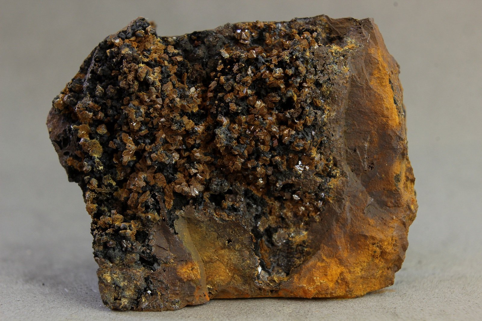 Corkita
33x24x16 mm
(Autor: Juan Espino)