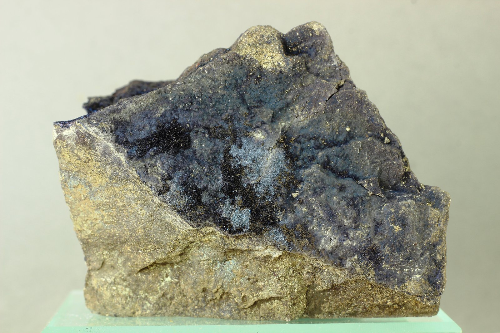 Covellita (Covellina)
72x52x40 mm.
(Autor: Juan Espino)