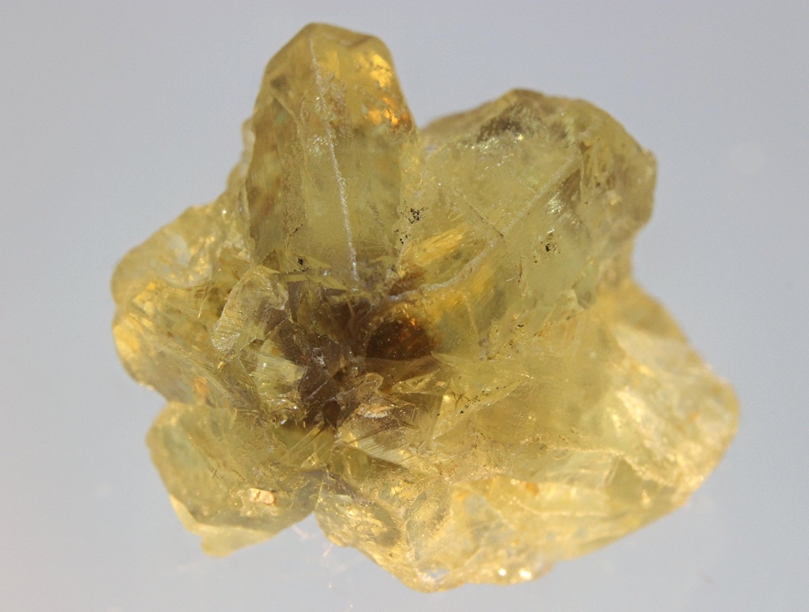 Crisoberilo
20x20 mm
(Autor: Ramon A  Lopez Garcia)
