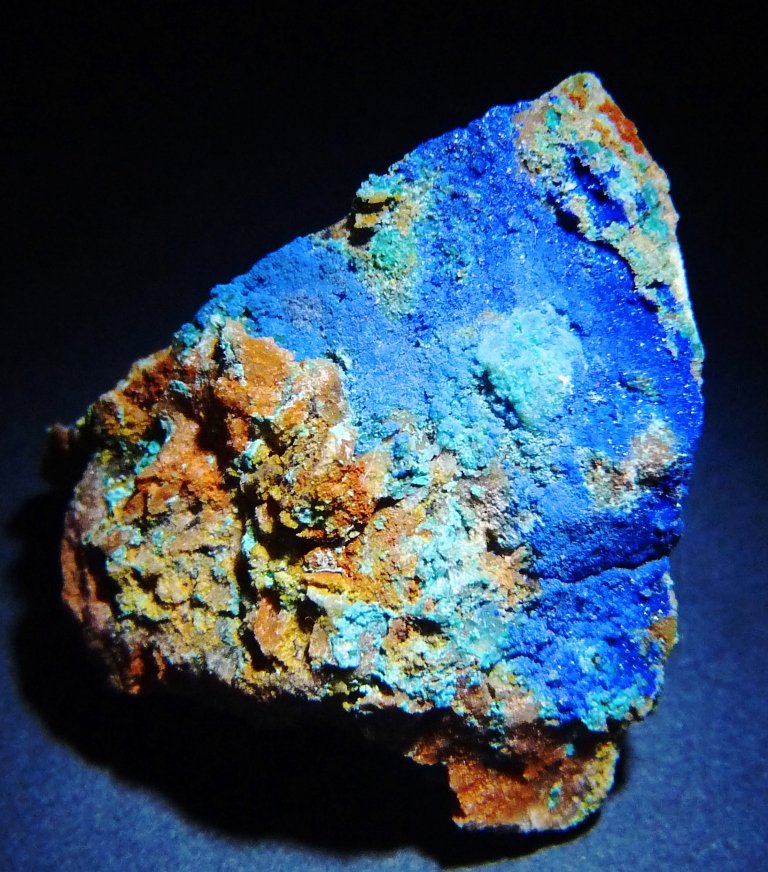 Crisocola y Azurita.
30x30 mm.
(Autor: Jesus Franquesa Baucells)