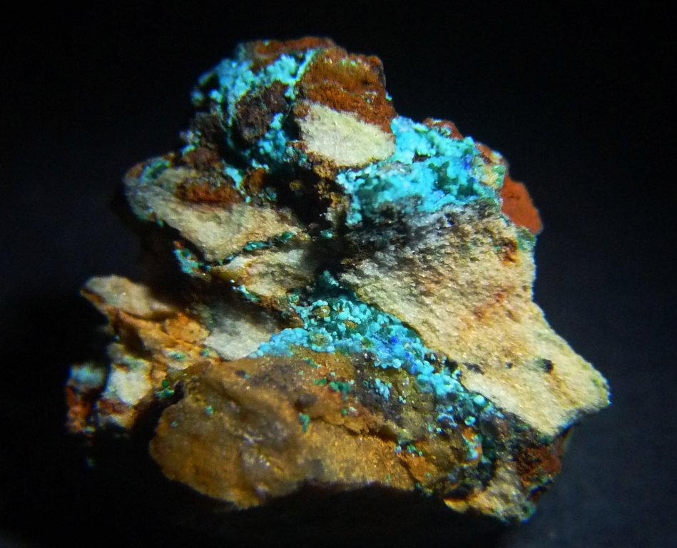 Crisocola, Azurita y Malaquita.
17x17 mm.
(Autor: Jesus Franquesa Baucells)